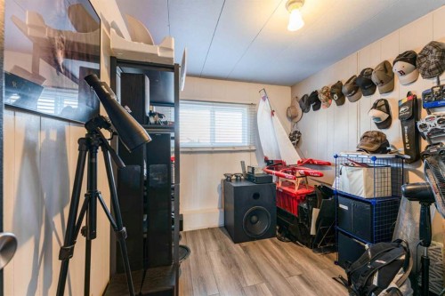 104 2Nd Street, Warner, AB - Indoor