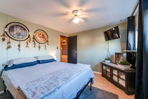 104 2Nd Street, Warner, AB - Indoor Photo Showing Bedroom