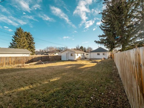 1708 21 Avenue, Coaldale, AB - Outdoor