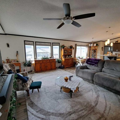 212 Engineer Avenue, Coaldale, AB 