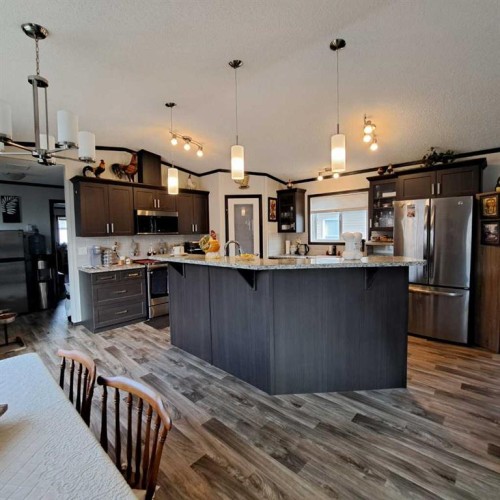 212 Engineer Avenue, Coaldale, AB 