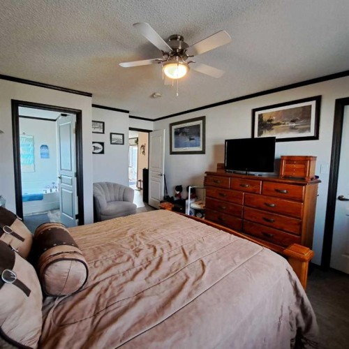 212 Engineer Avenue, Coaldale, AB 