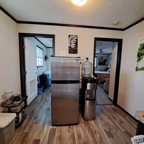 212 Engineer Avenue, Coaldale, AB 