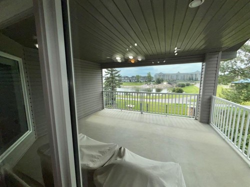 565 Edinburgh Road West, Lethbridge, AB - Outdoor With Deck Patio Veranda With Exterior