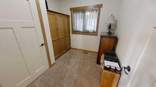 62072 Range Rd 215, Welling, AB - Indoor Photo Showing Other Room