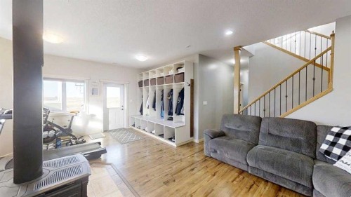 62072 Range Rd 215, Welling, AB - Indoor Photo Showing Living Room