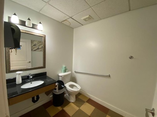 125 5 Avenue West, Bow Island, AB 