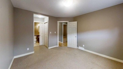 633 48 Avenue, Coalhurst, AB - Indoor Photo Showing Other Room