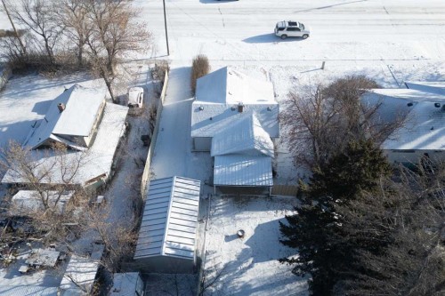 236 N 100 W, Raymond, AB - Outdoor