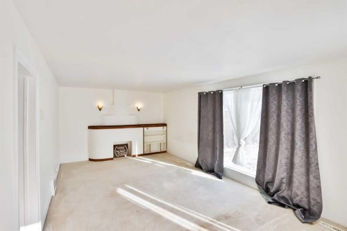 236 N 100 W, Raymond, AB - Indoor