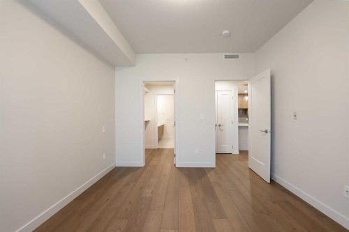 133-102 Scenic Drive North, Lethbridge, AB - Indoor Photo Showing Other Room