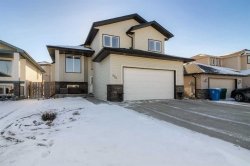 380 Grizzly Crescent NORTH Lethbridge, AB T1H 4E6
