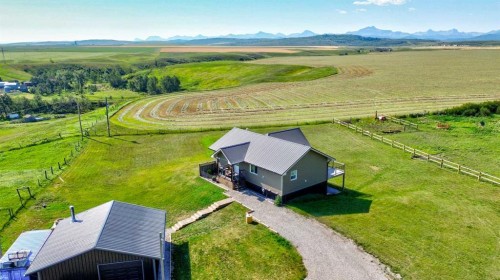 30319 Township Road 6-2A  Rural Pincher Creek No. 9, M.D. Of, AB T0K 1W0