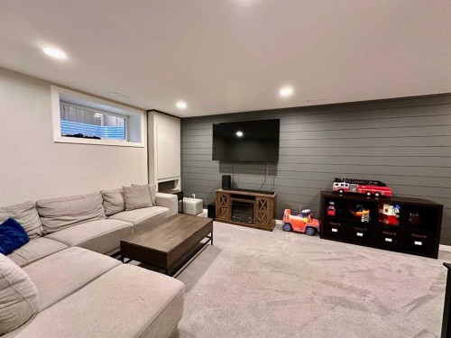 802 Miners Boulevard West, Lethbridge, AB - Indoor Photo Showing Basement