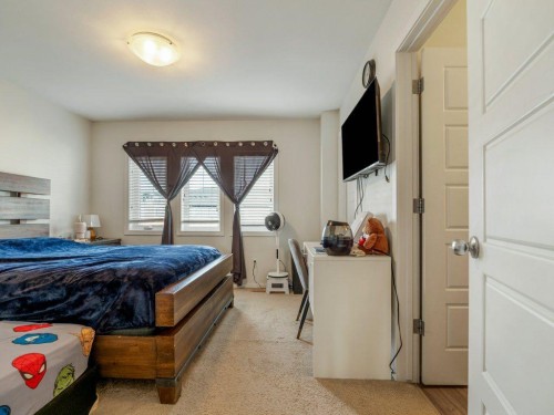 702-210 Firelight Way West, Lethbridge, AB 