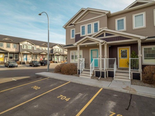 702-210 Firelight Way West, Lethbridge, AB 