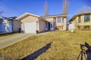 46 Heritage Crescent West, Lethbridge, AB  - Outdoor 