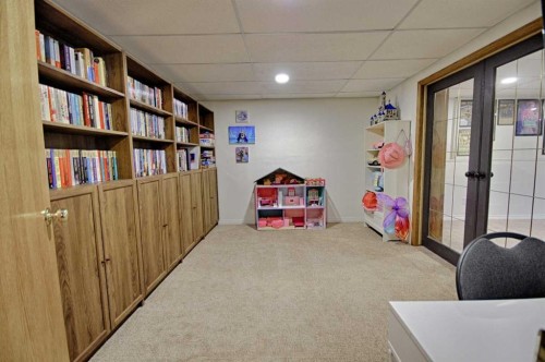 46 Heritage Crescent West, Lethbridge, AB - Indoor