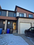 5-438 Highlands Boulevard WEST Lethbridge, AB T1J 5K5