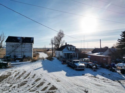 24 213032 Twp Rd. 94, Rural Lethbridge County, AB 