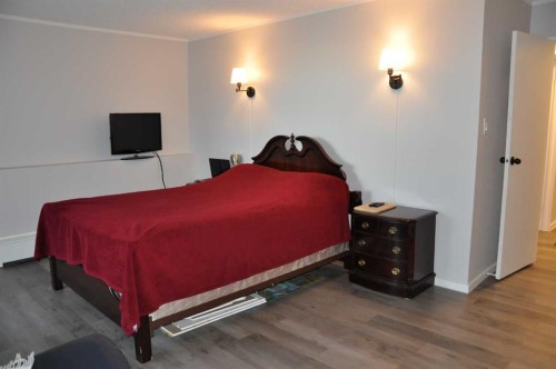 134-1237 4 Avenue South, Lethbridge, AB - Indoor Photo Showing Bedroom