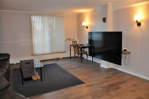 134-1237 4 Avenue South, Lethbridge, AB - Indoor