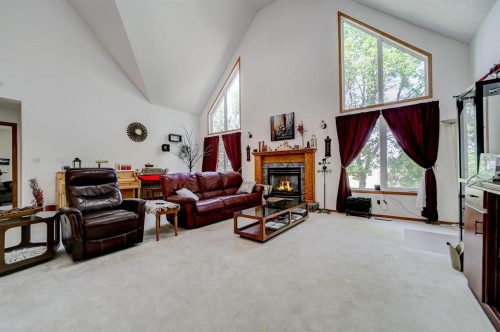 161078 Twp  132 Road, Vauxhall, AB - Indoor With Fireplace