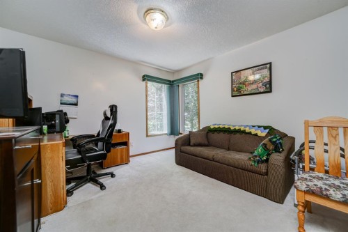 161078 Twp  132 Road, Vauxhall, AB - Indoor Photo Showing Office