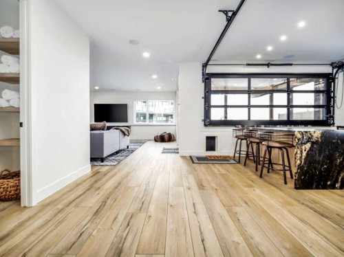 19 Stonecrest Point West, Lethbridge, AB - Indoor Photo Showing Other Room