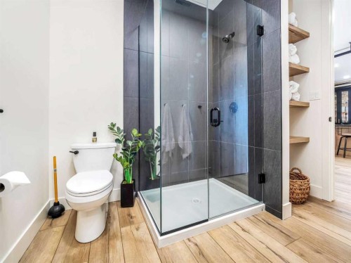 19 Stonecrest Point West, Lethbridge, AB - Indoor Photo Showing Bathroom