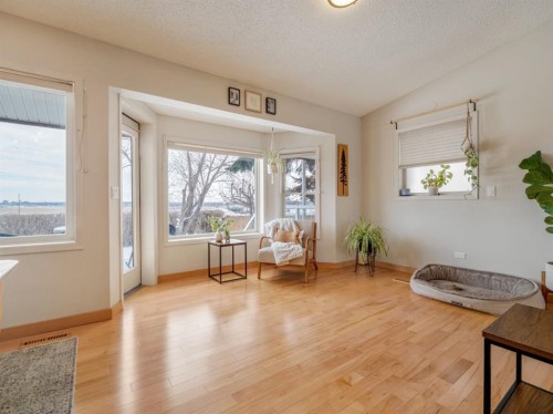 90 Chippewa Crescent West, Lethbridge, AB - Indoor