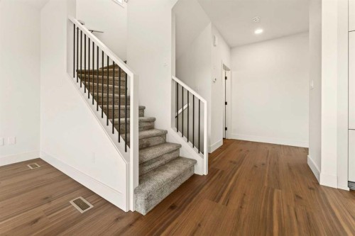 773 Violet Place West, Lethbridge, AB - Indoor Photo Showing Other Room