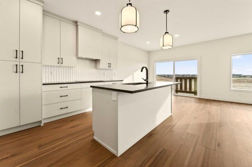 773 Violet Place West, Lethbridge, AB - Indoor Photo Showing Kitchen