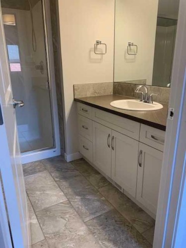 359 Caledonia Boulevard West, Lethbridge, AB 