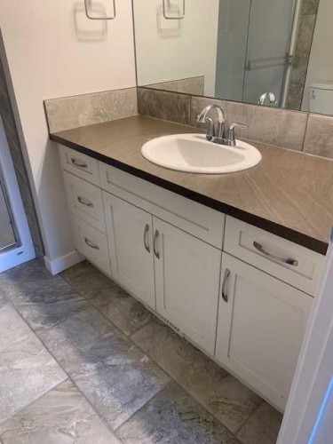 359 Caledonia Boulevard West, Lethbridge, AB 