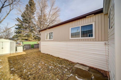 55-1410 43 Street South, Lethbridge, AB 