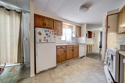 55-1410 43 Street South, Lethbridge, AB 