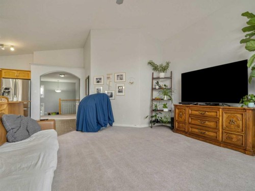 47 Kodiak Boulevard North, Lethbridge, AB - Indoor