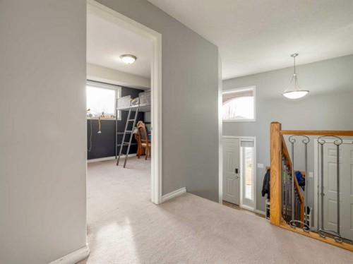 47 Kodiak Boulevard North, Lethbridge, AB - Indoor