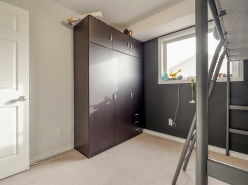 47 Kodiak Boulevard North, Lethbridge, AB - Indoor Photo Showing Other Room