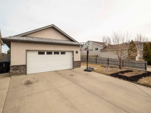 47 Kodiak Boulevard North, Lethbridge, AB - Outdoor