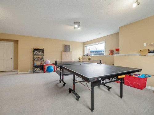 47 Kodiak Boulevard North, Lethbridge, AB - Indoor Photo Showing Other Room