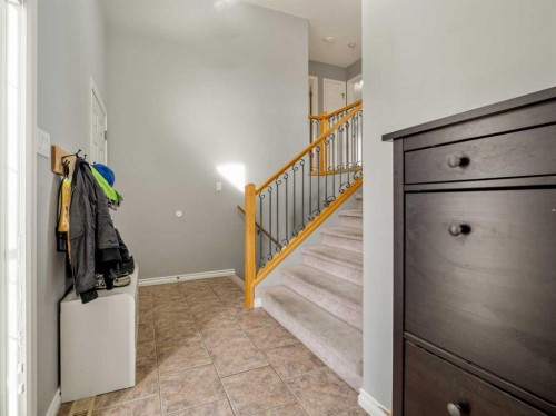 47 Kodiak Boulevard North, Lethbridge, AB - Indoor Photo Showing Other Room