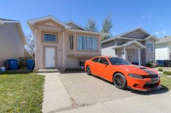 287 peigan Court WESTLethbridge, AB T1K 7K6