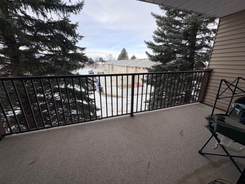 308-85 Foxbend Crescent North, Lethbridge, AB - Outdoor