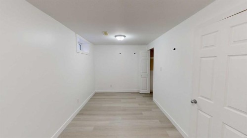 1-115 Lafayette Boulevard West, Lethbridge, AB - Indoor Photo Showing Other Room