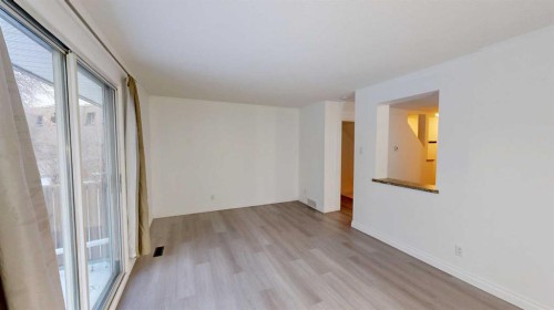 1-115 Lafayette Boulevard West, Lethbridge, AB - Indoor Photo Showing Other Room