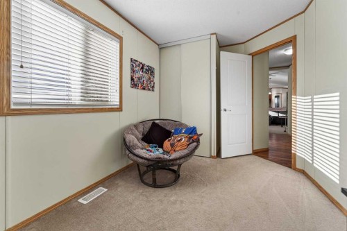 5004 Seasons Boulevard, Coaldale, AB - Indoor