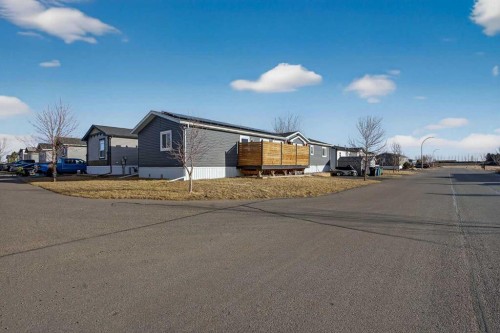 5004 Seasons Boulevard, Coaldale, AB - Outdoor
