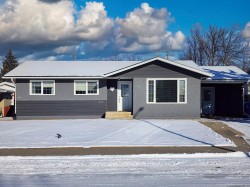 214 48 Avenue EAST Claresholm, AB T0L 0T0